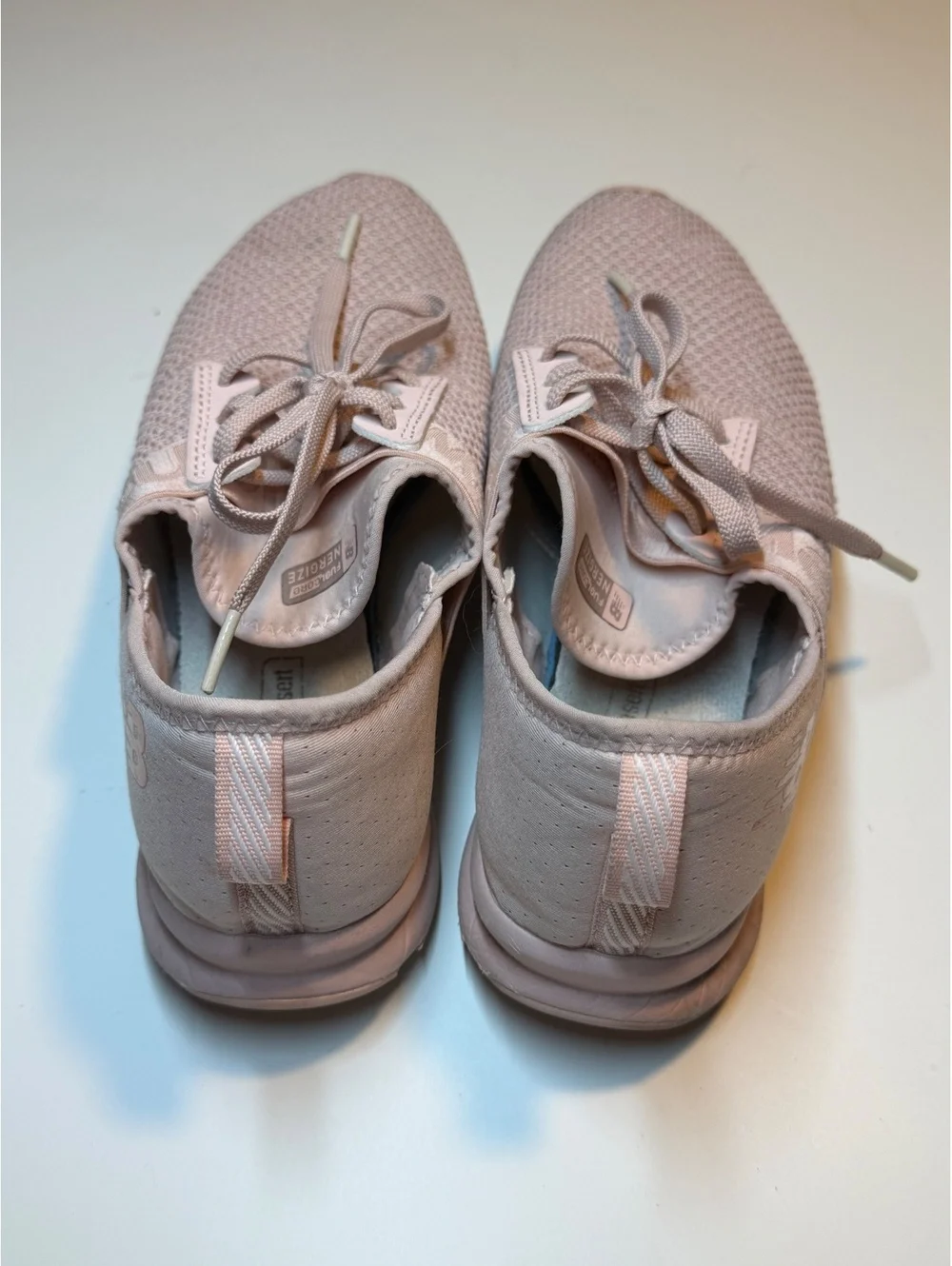 Women’s 8.5 light pink new balance